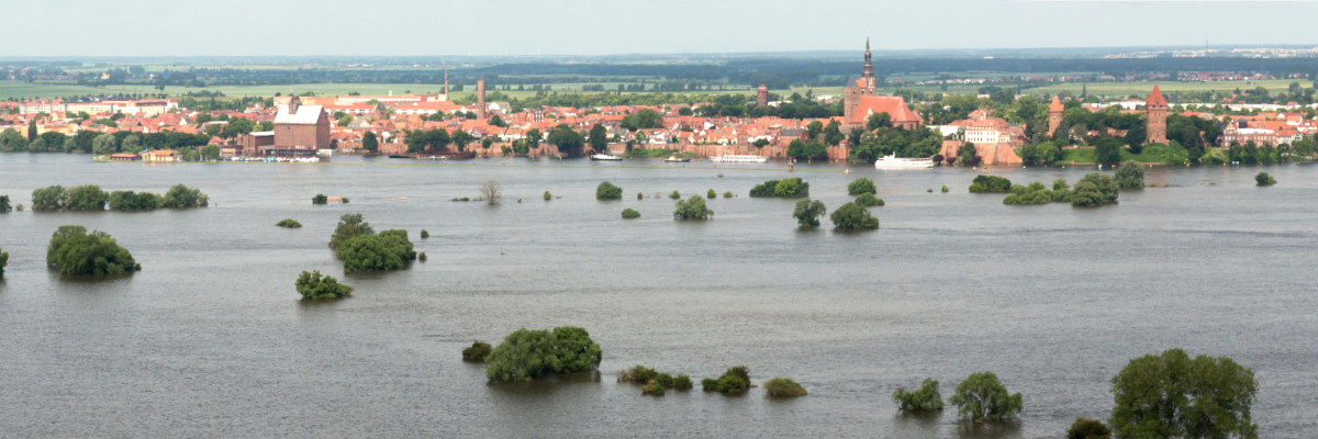 Das Sommerhochwasser 2013 bei Tangermünde im Landkreis Stendal.